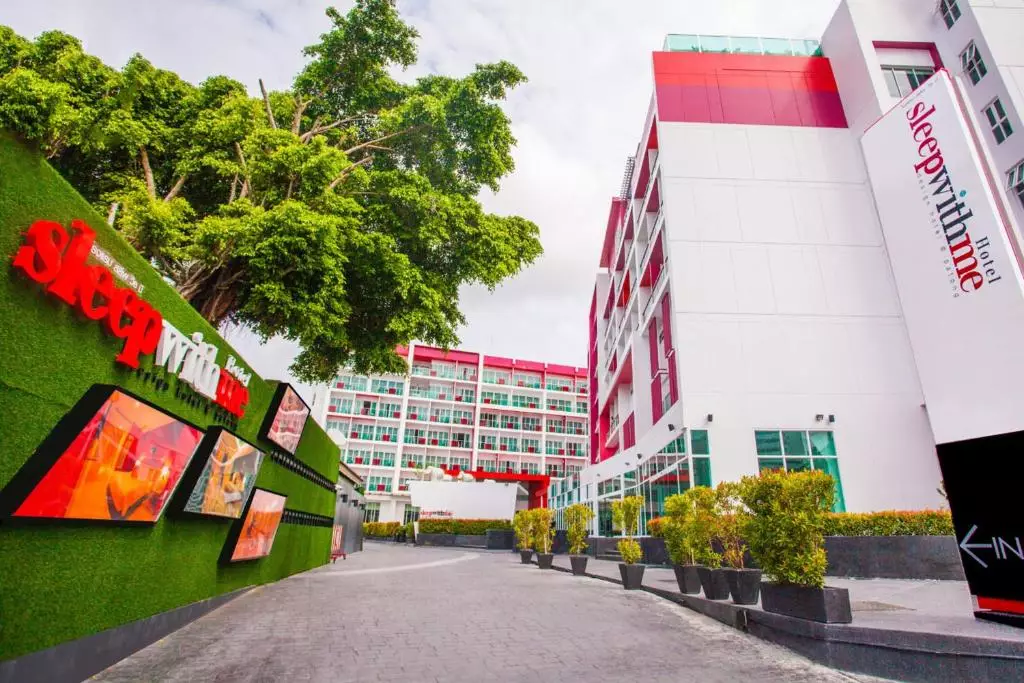 SLEEP WITH ME HOTEL design hotel